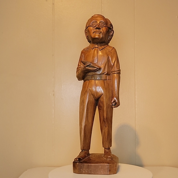 Big G Imports Vintage Handcrafted Wood Figurine - Picture 1 of 8